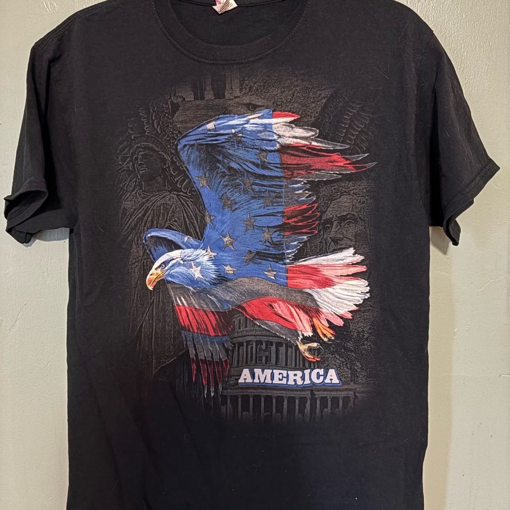 Fruit of the Loom Black American Eagle T-Shirt